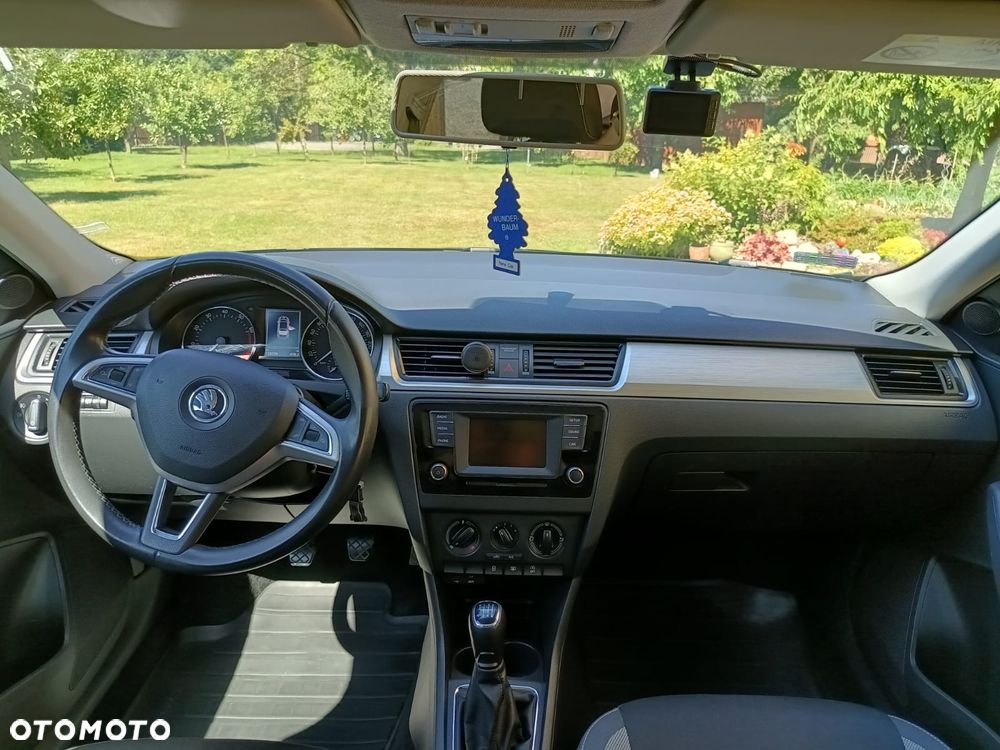 Skoda RAPID 1.2 TSI Ambition - 15