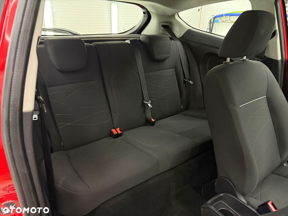 Ford Fiesta - 19