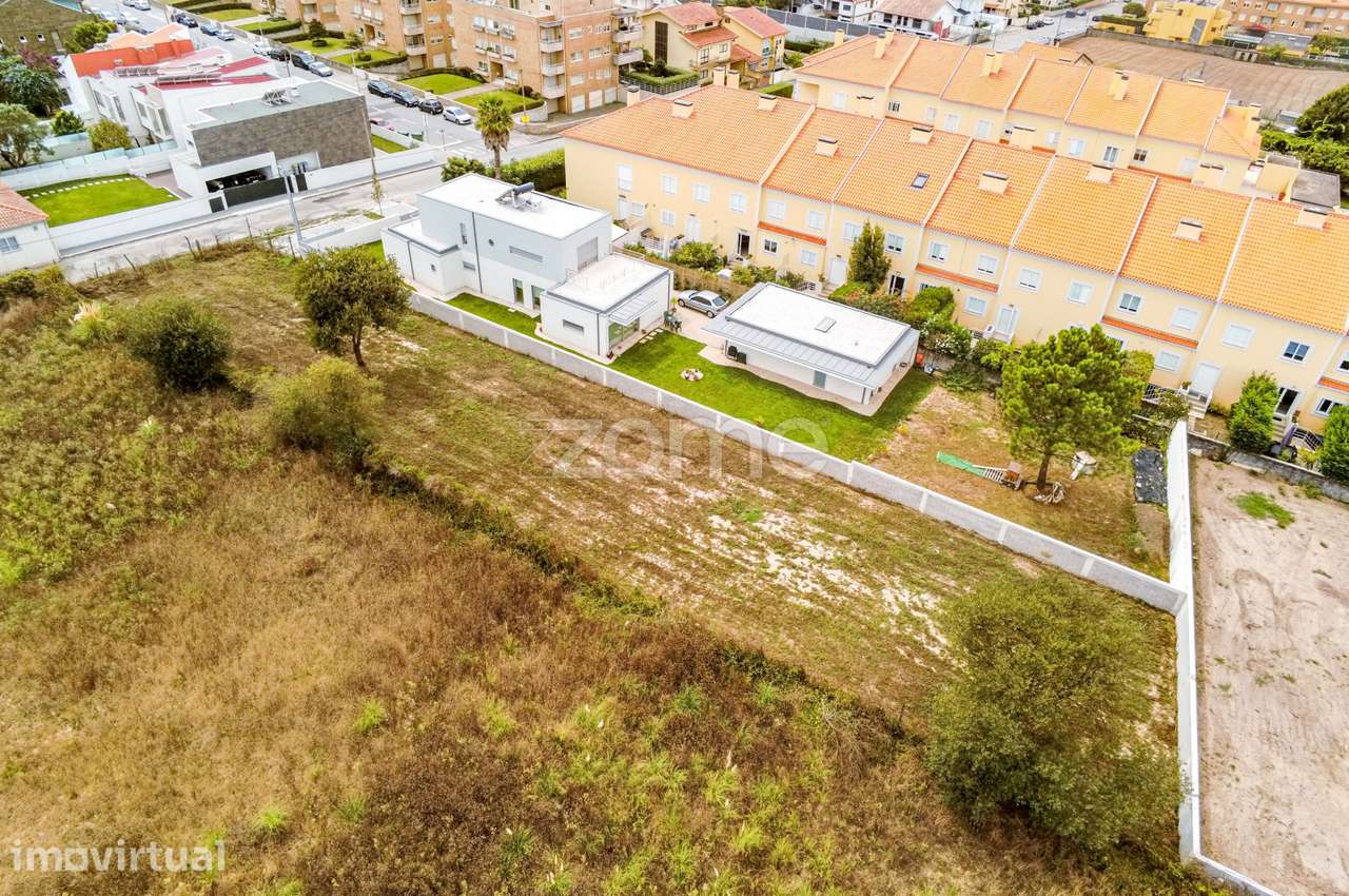 Terreno com Projeto Aprovado e Vista Mar em Gulpilhares, Miramar - Grande imagem: 2/13