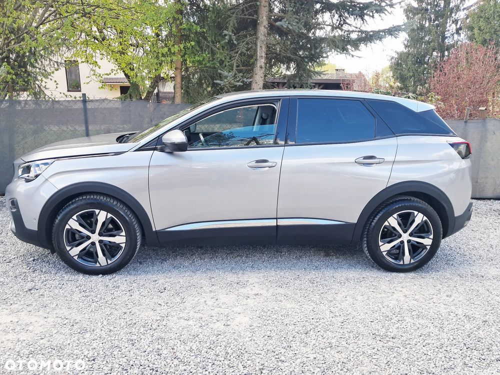 Peugeot 3008 1.2 PureTech GPF Allure S&S EAT8 - 4