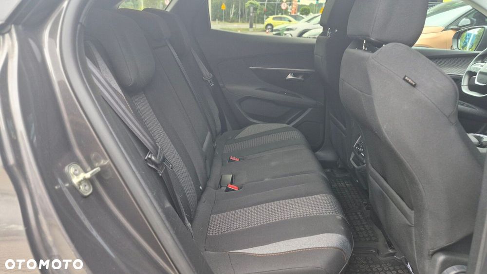 Peugeot 3008 1.2 PureTech Active Pack S&S EAT8 - 18