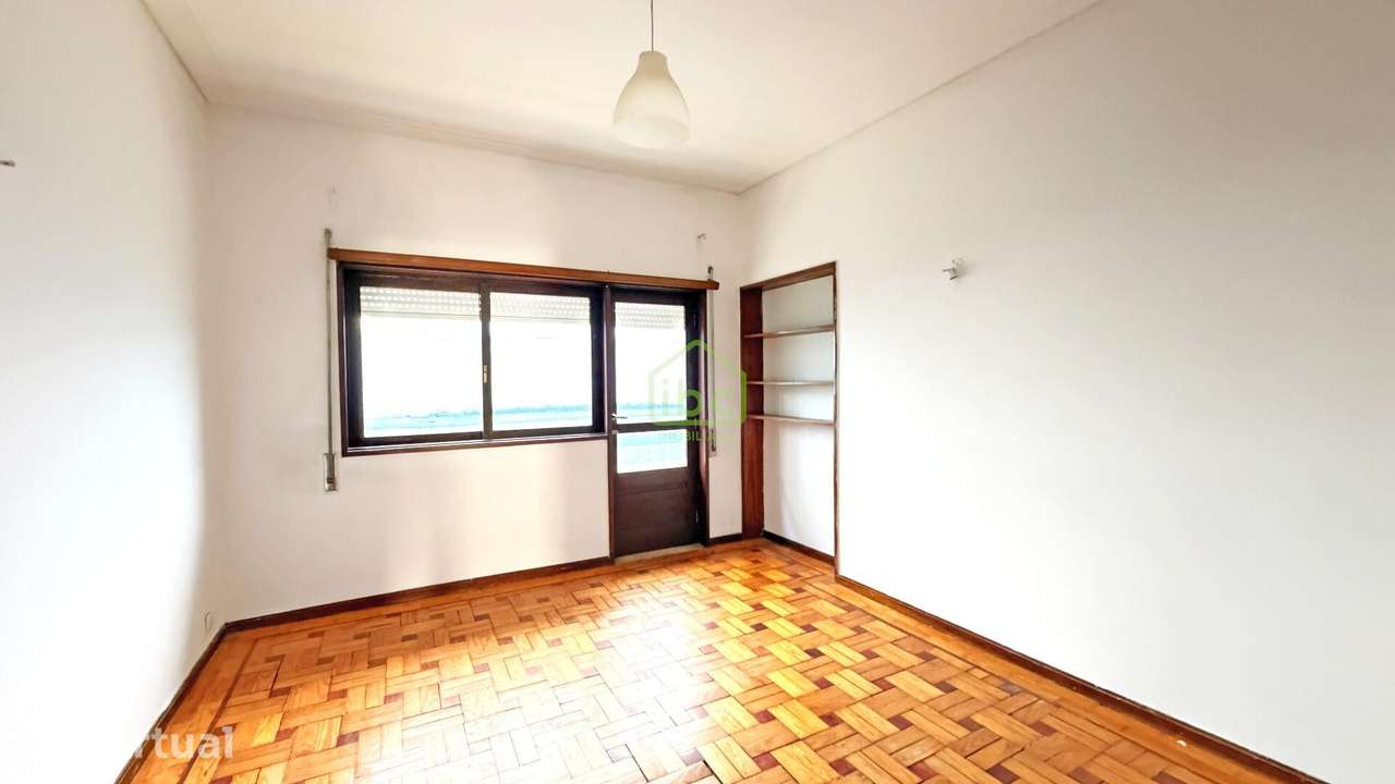 Apartamento T3, situado numa localização privilegiada, bem no coração - Grande imagem: 5/23