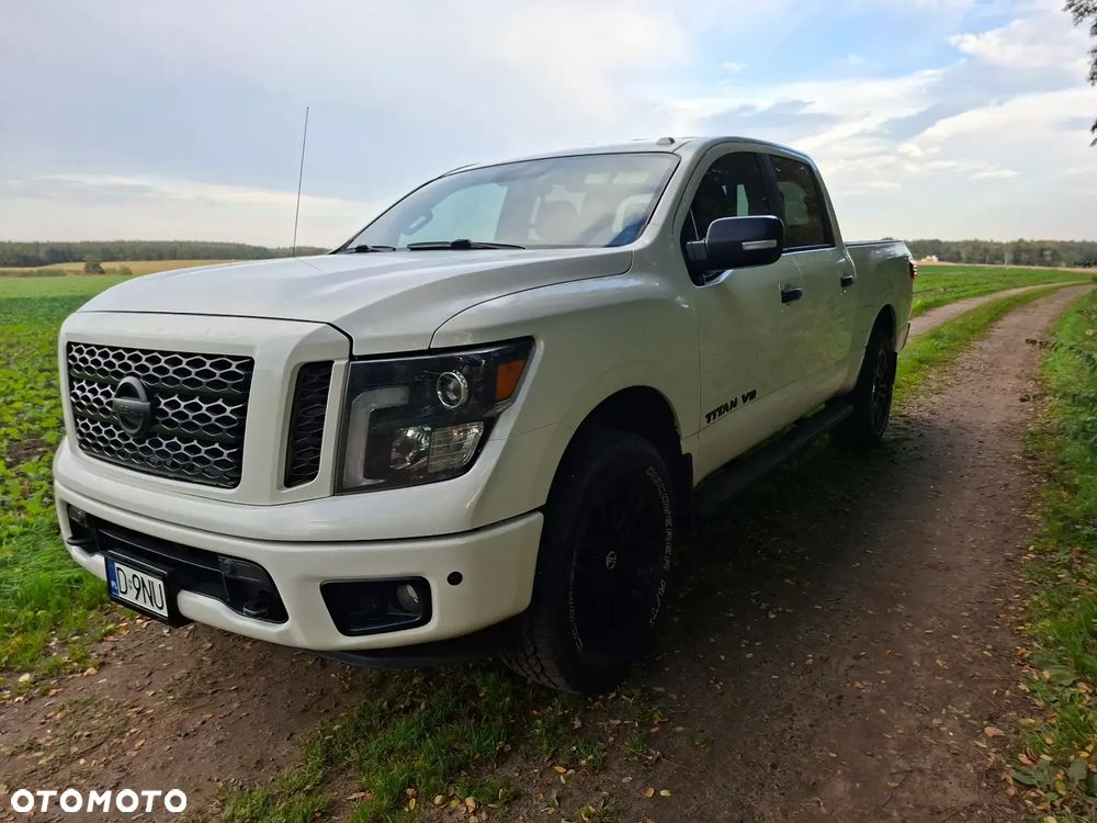 Nissan Titan 2018 photo 3