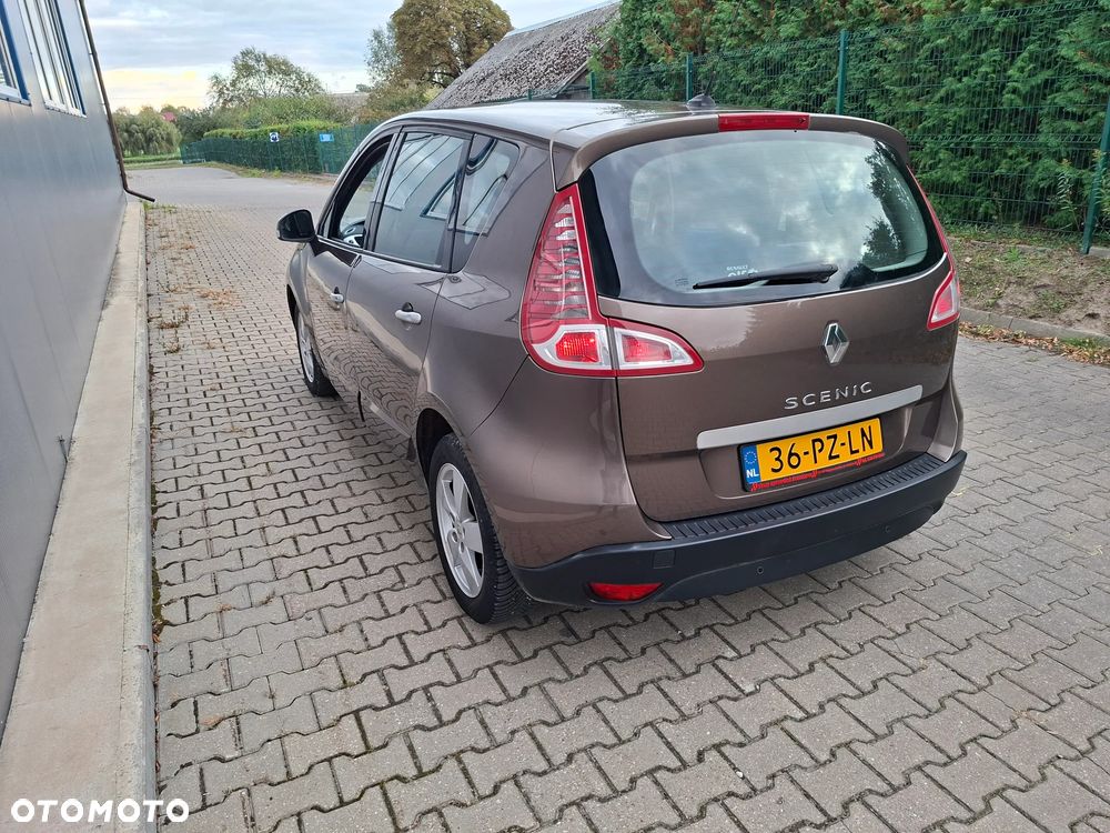 Renault Scenic 1.6 16V 110 Authentique - 3