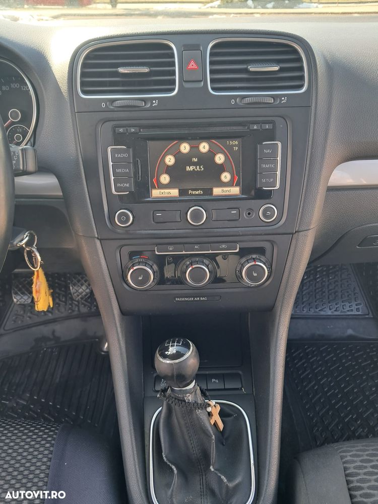 Volkswagen Golf 1.6 TDI DPF BlueMotion Technology Comfortline - 12