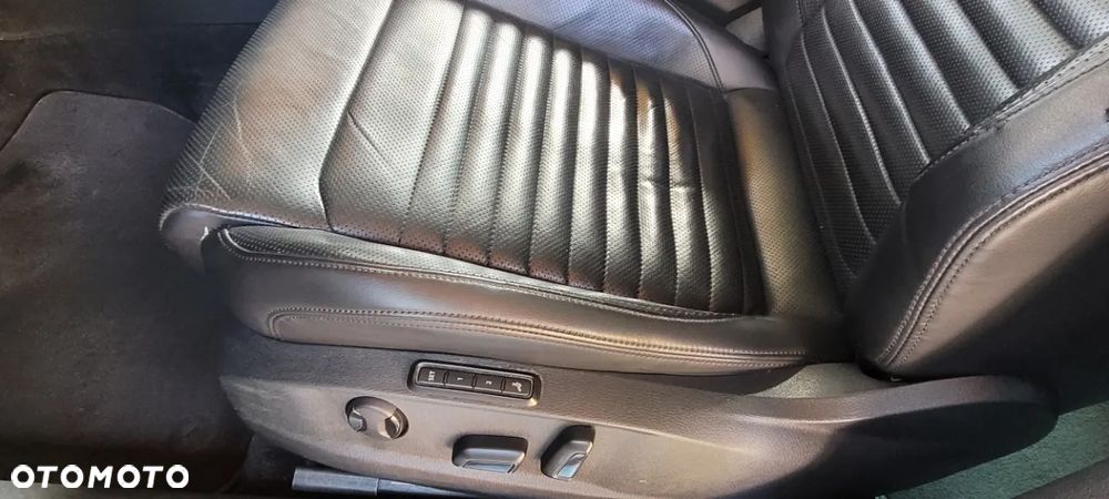 Volkswagen Passat - 23