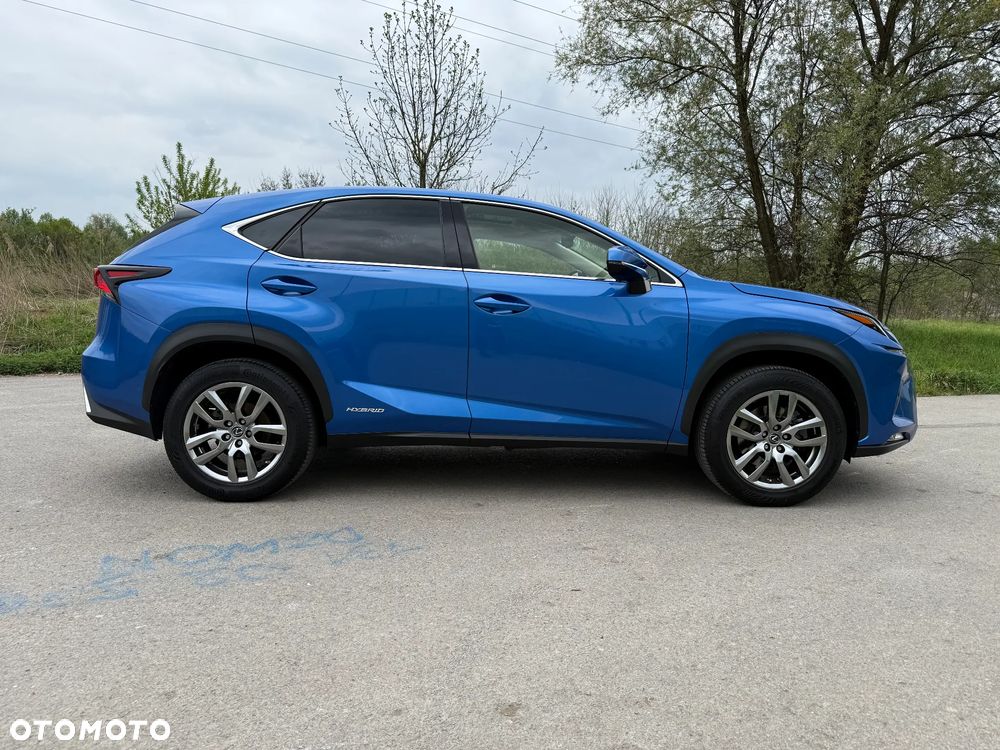 Lexus NX 300h Elegance AWD - 4