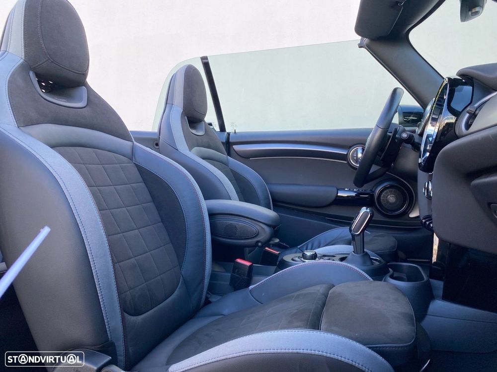 MINI Cabrio John Cooper Works Plus Auto Desportiva - 19