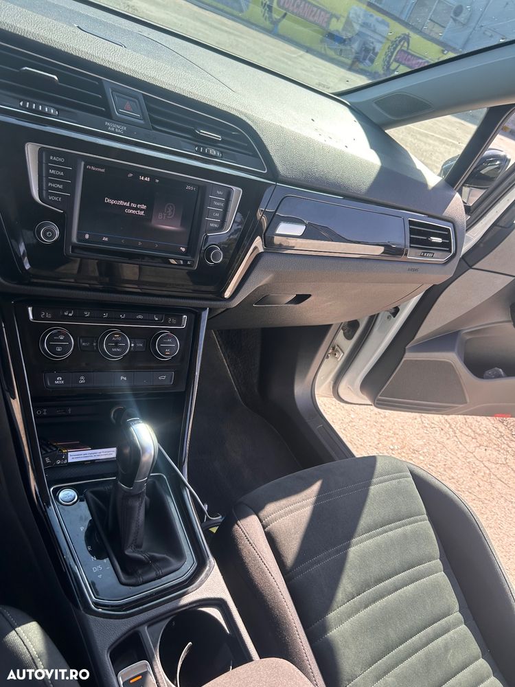 Volkswagen Touran 2.0 TDI DSG Highline - 19