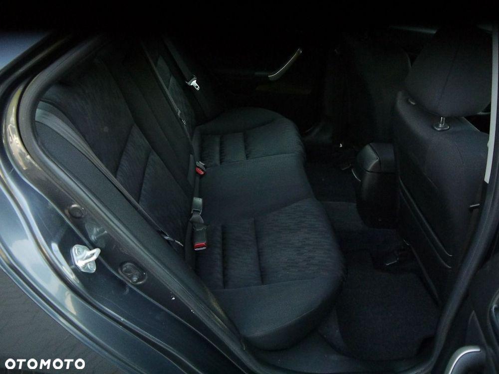Honda Accord 2.0 Executive - 23