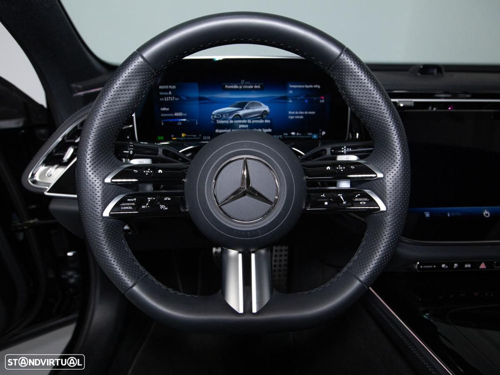 Mercedes-Benz E 300 de - 21