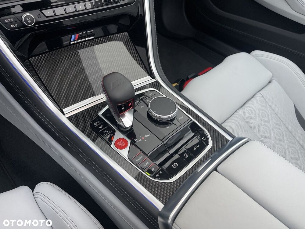 BMW M8 Competition - 10