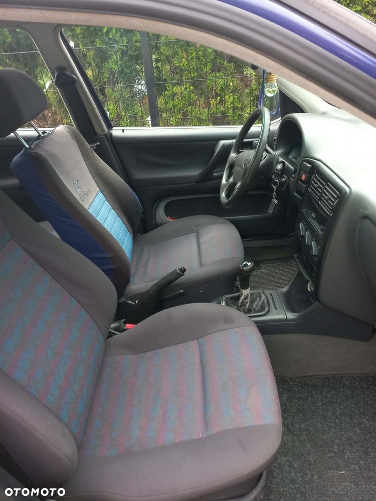 Volkswagen Polo - 5