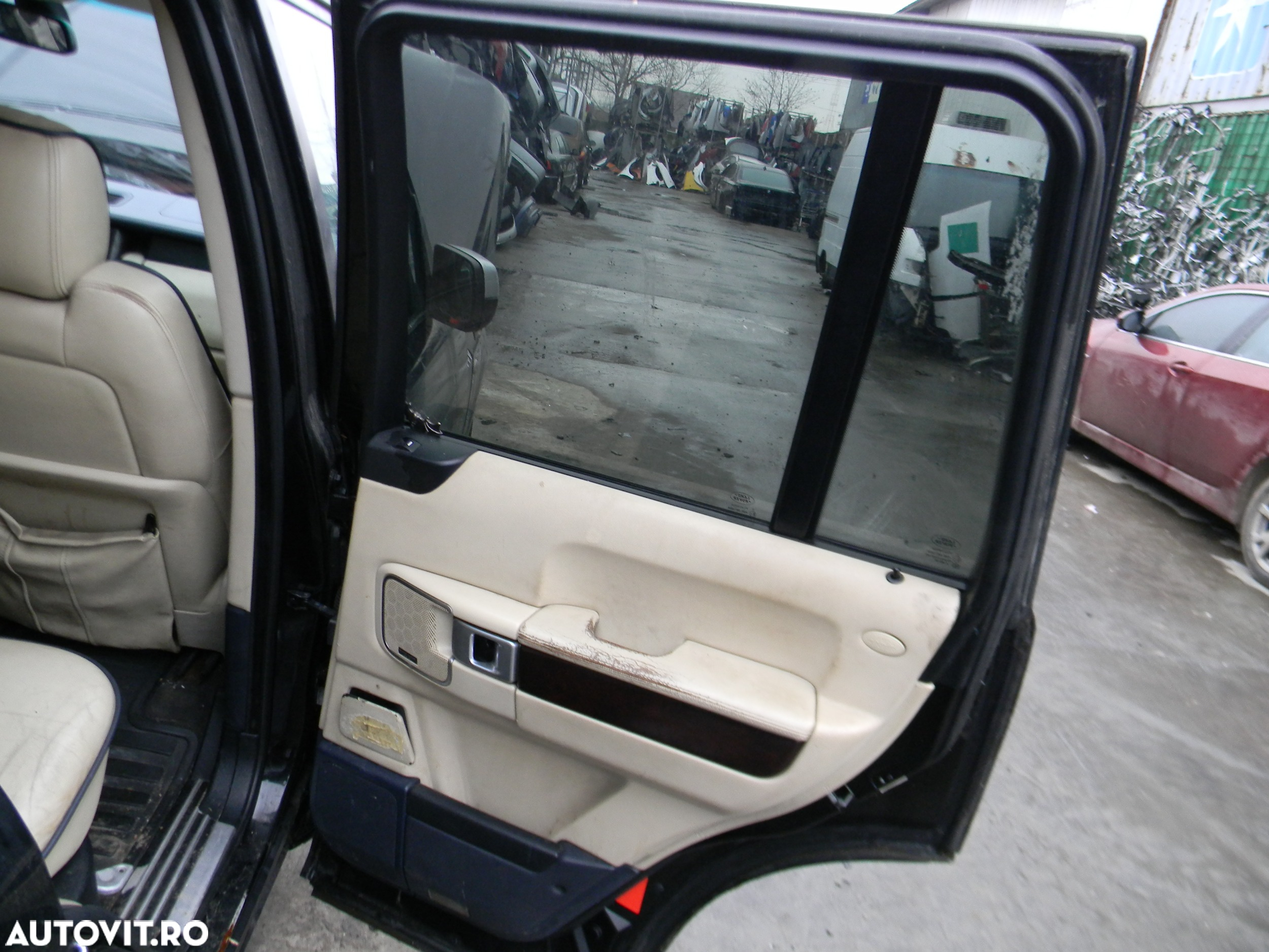 Dezmembrari  Land Rover RANGE ROVER Mk 3 L322 (LM)  2002  > 2012 3.6 - 32