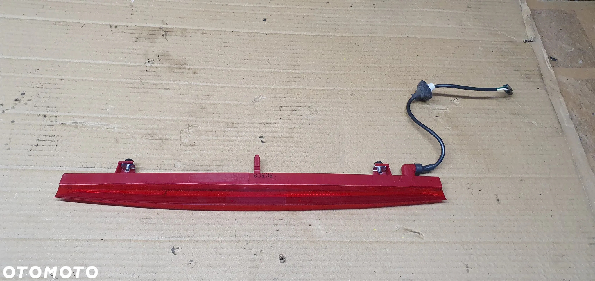 Trzecie światło stop Audi Q3 8U0945097 - 4