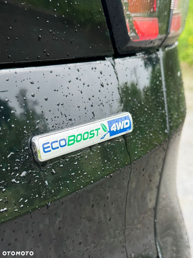Ford Escape 2.0 EcoBoost AWD Titanium - 38