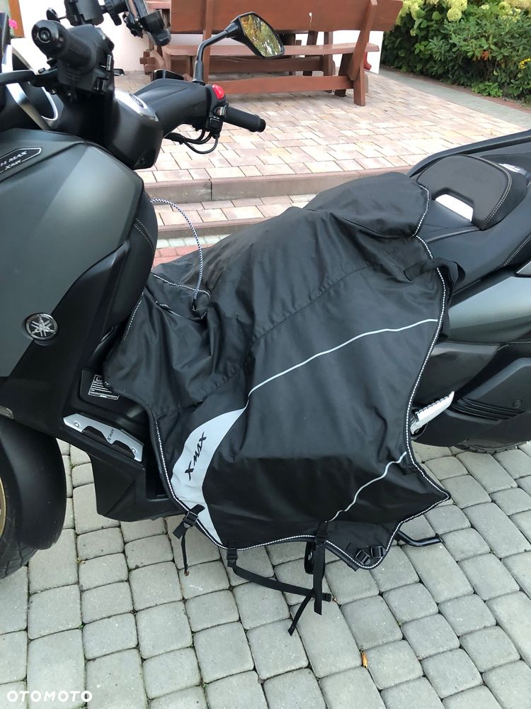 Yamaha X-max - 15