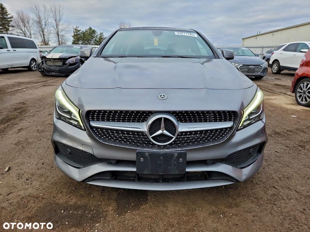 Mercedes-Benz CLA - 5
