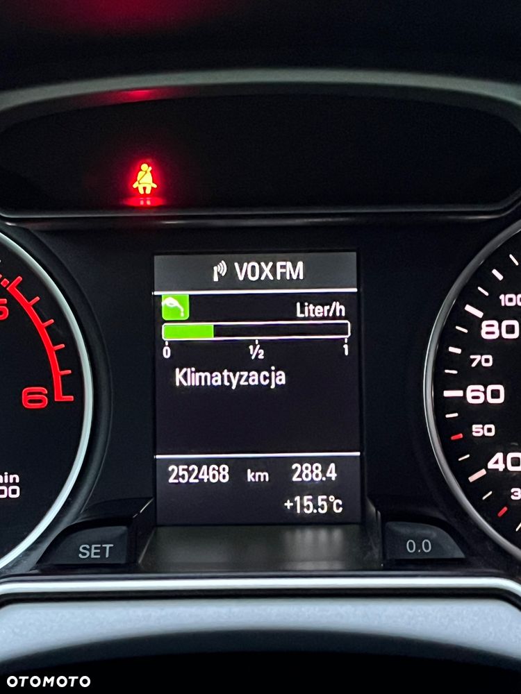 Audi A4 Avant 2.0 TDI DPF clean diesel Attraction - 28