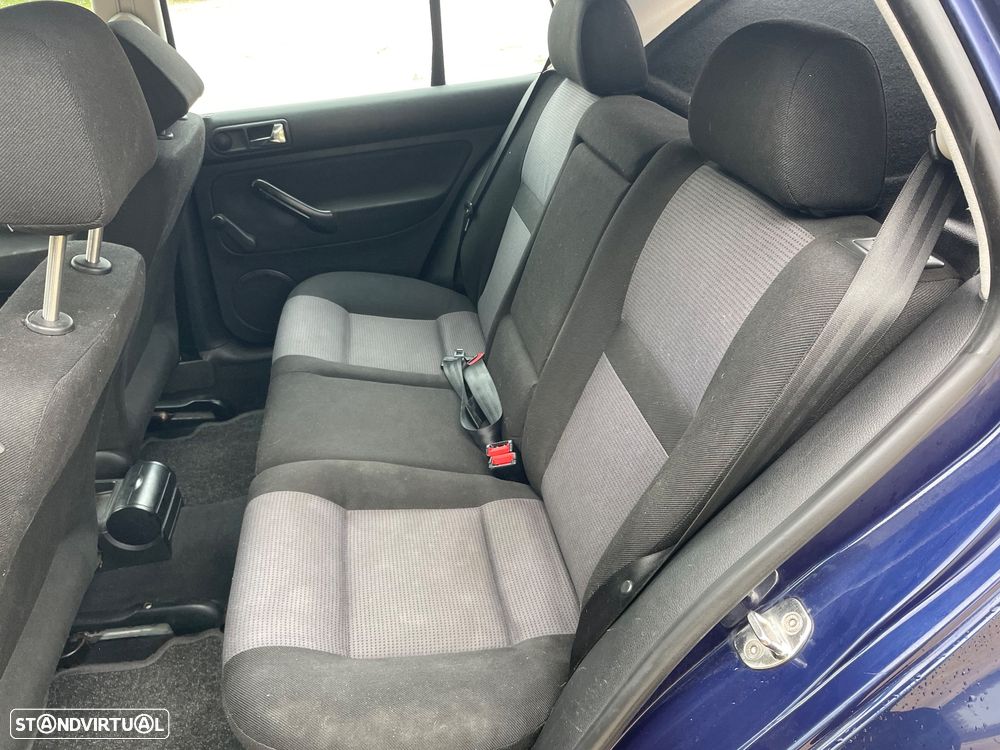 VW Golf 1.9 TDi Confortline - 12