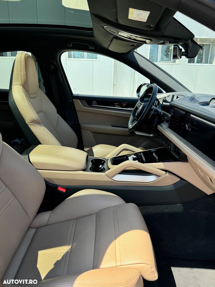 Porsche Cayenne Coupe Black Edition - 30