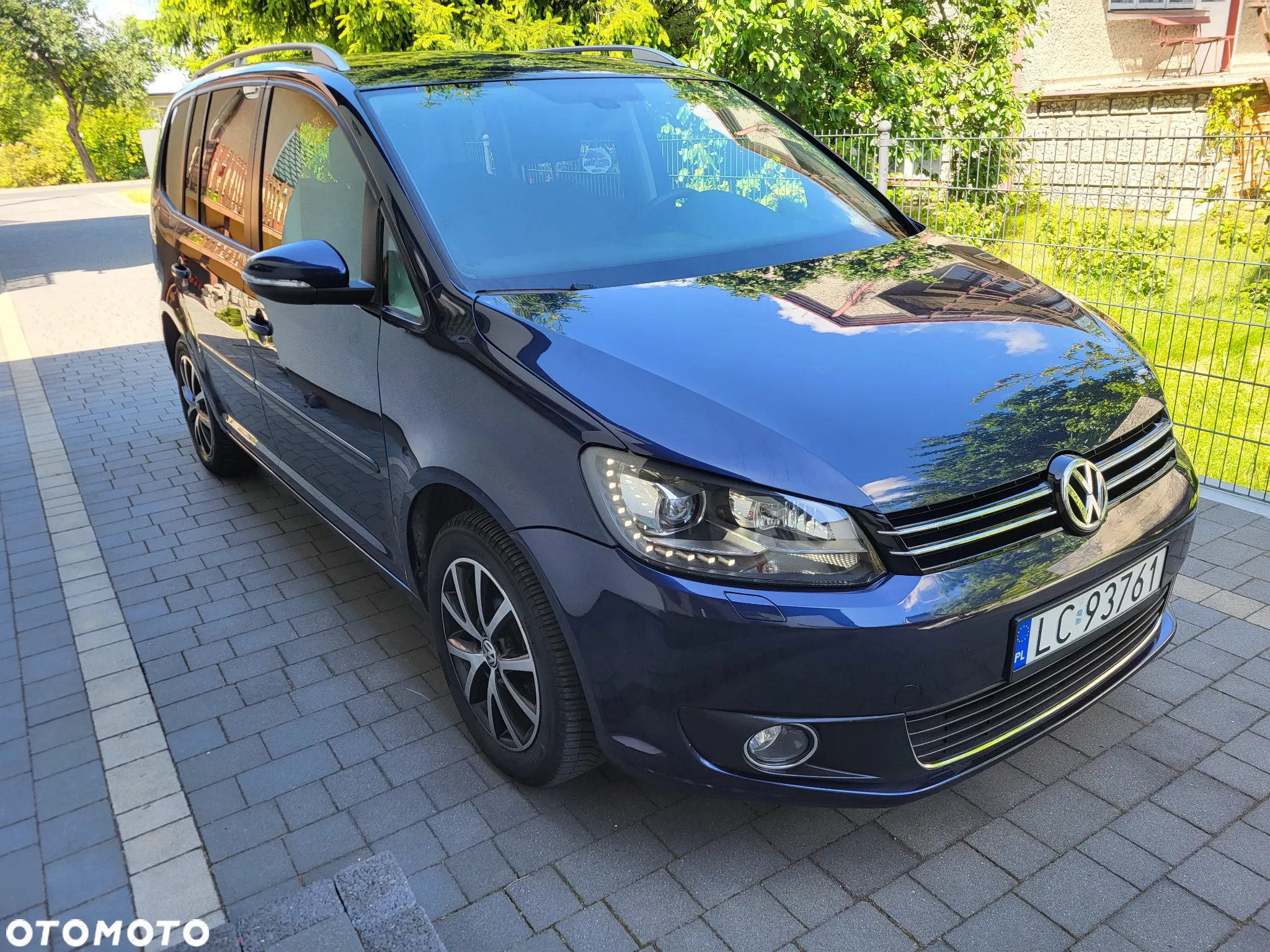 Volkswagen Touran 2.0 TDI DPF DSG Trendline - 2