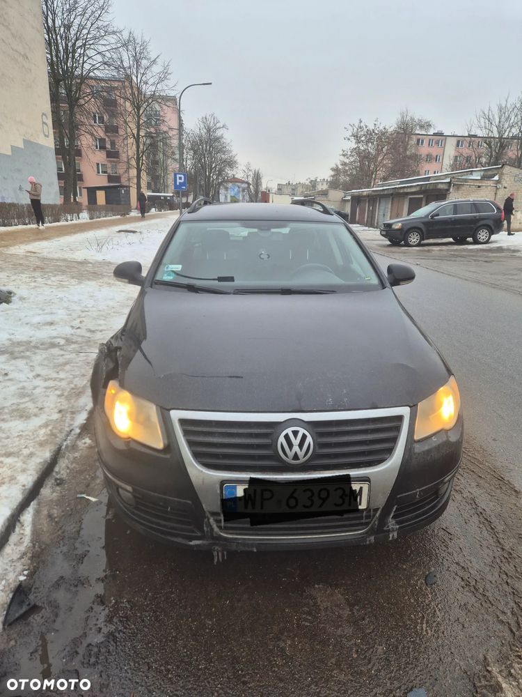 Volkswagen Passat 2.0 TDI DPF BlueMotion Technology Comfortline - 2