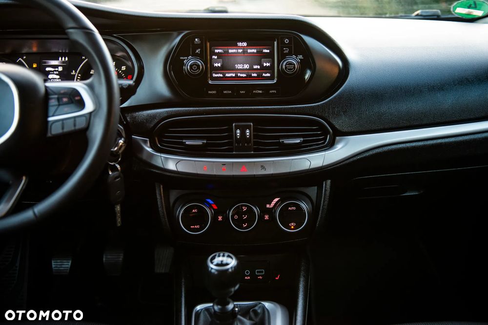 Fiat Tipo 1.4 16V More - 33