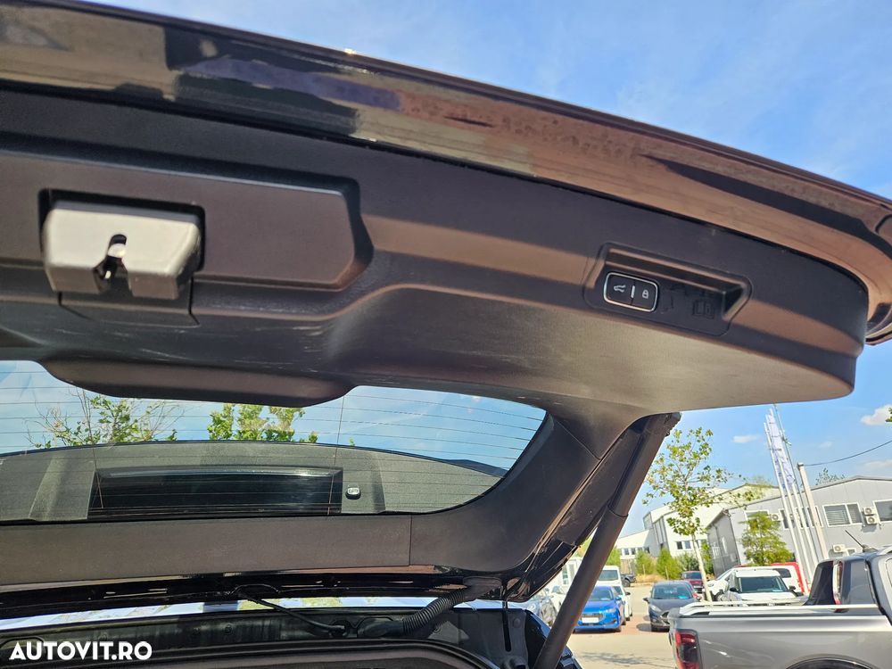Ford Explorer 3.0 PHEV Platinum - 15