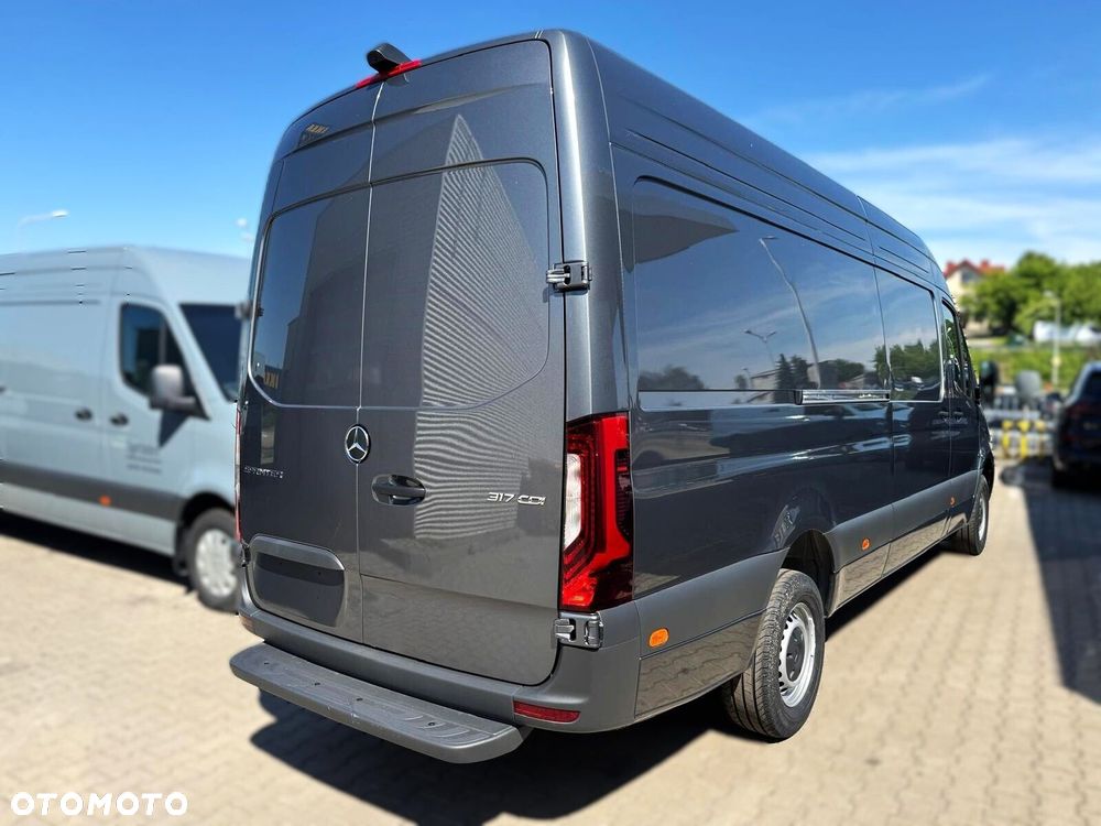 Mercedes-Benz Sprinter Furgon L3H2 317 cdi - 12