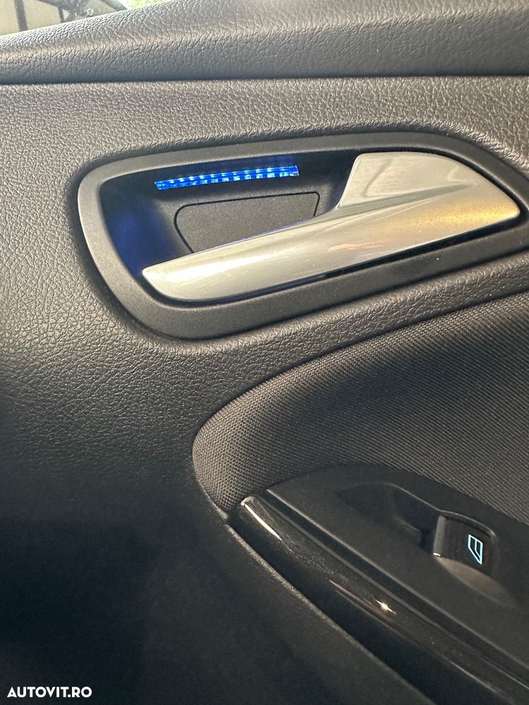 Ford Focus 1.5 TDCi DPF Start-Stopp-System Titanium - 11