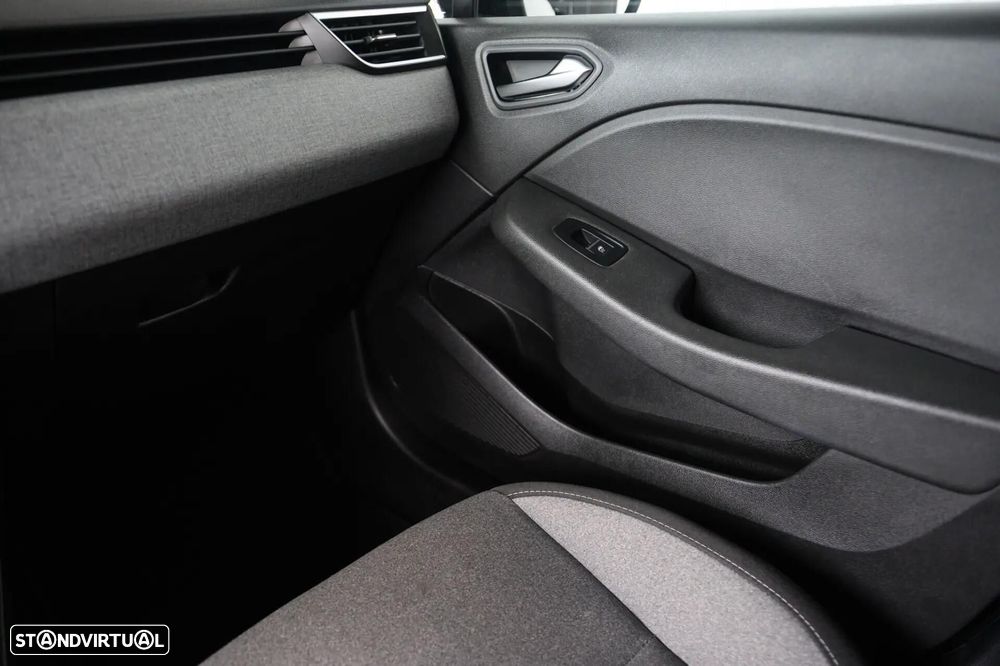 Renault Clio 1.0 TCe Evolution - 36