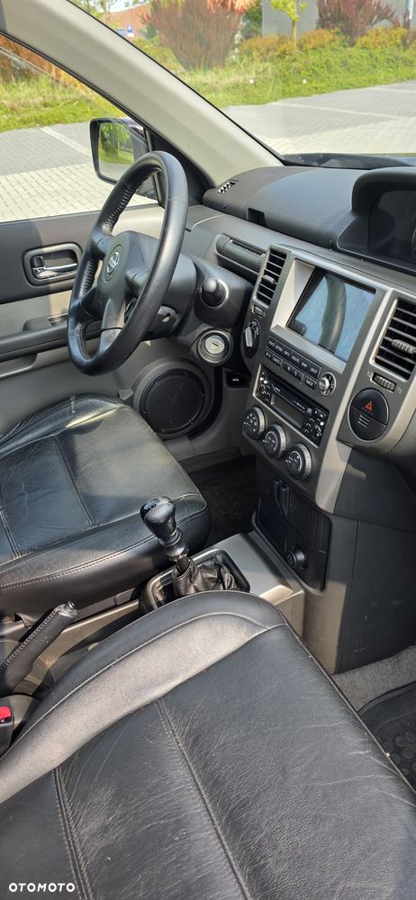 Nissan X-Trail 2.2 dCi Comfort + - 14
