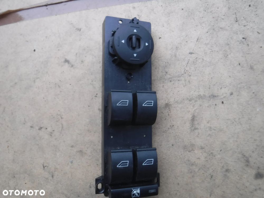 Ford Focus MK2  panel szyb  przelacznik 3M5T-14A132-AF - 1