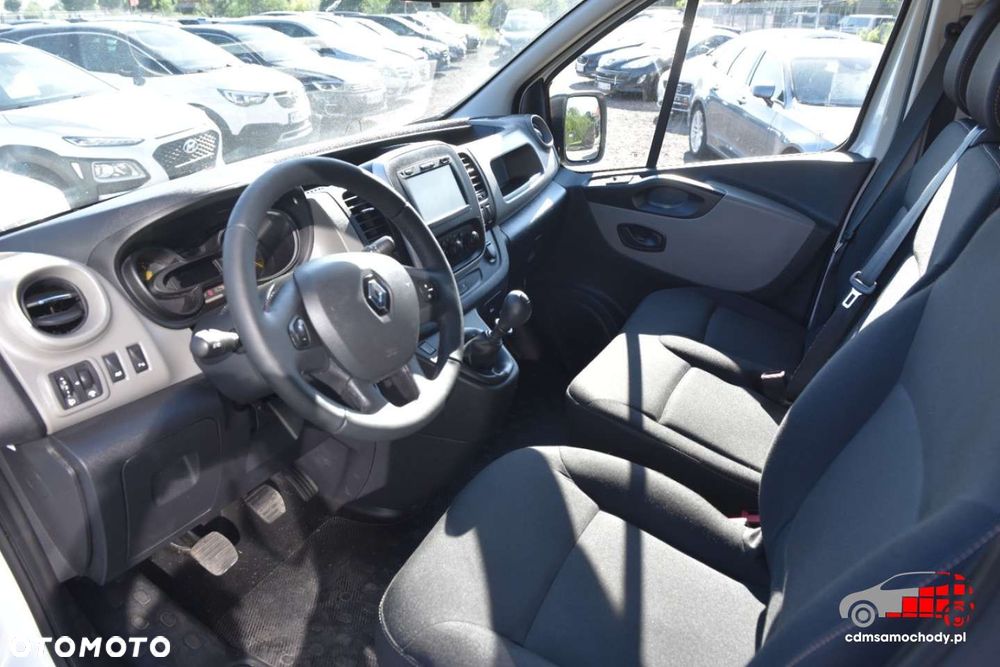 Renault Trafic - 10