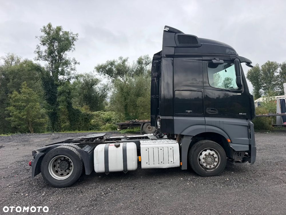 Mercedes-Benz ACTROS - 4