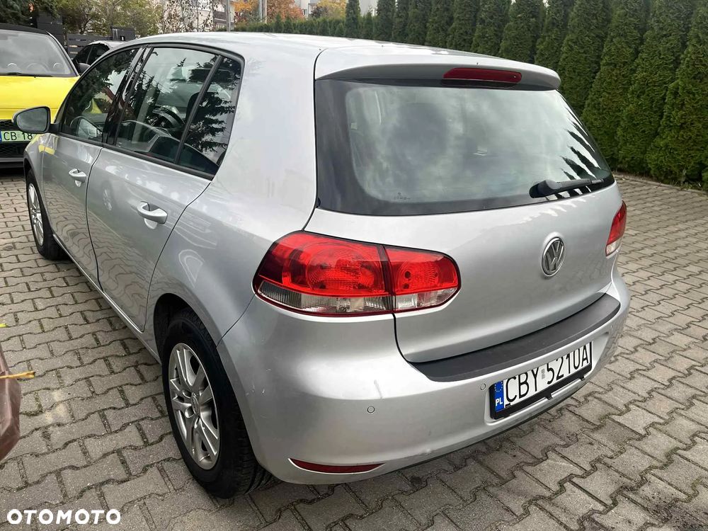 Volkswagen Golf 1.6 Trendline - 4