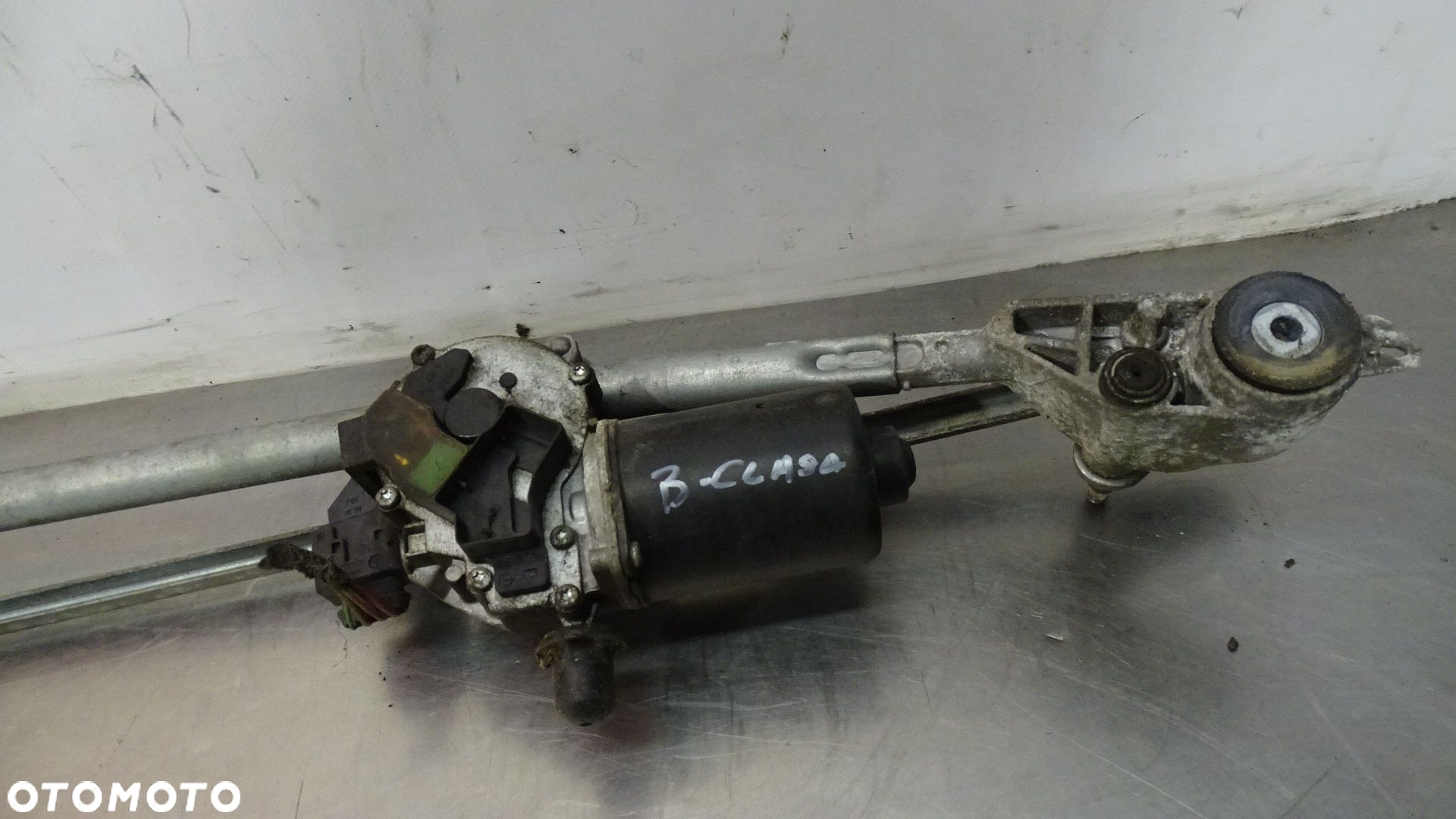 MECHANIZM WYCIERACZEK PRZÓD MERCEDES W245 B200  A1698200300 - 2