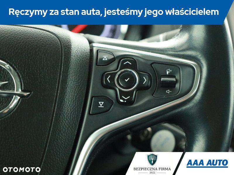 Opel Insignia - 17