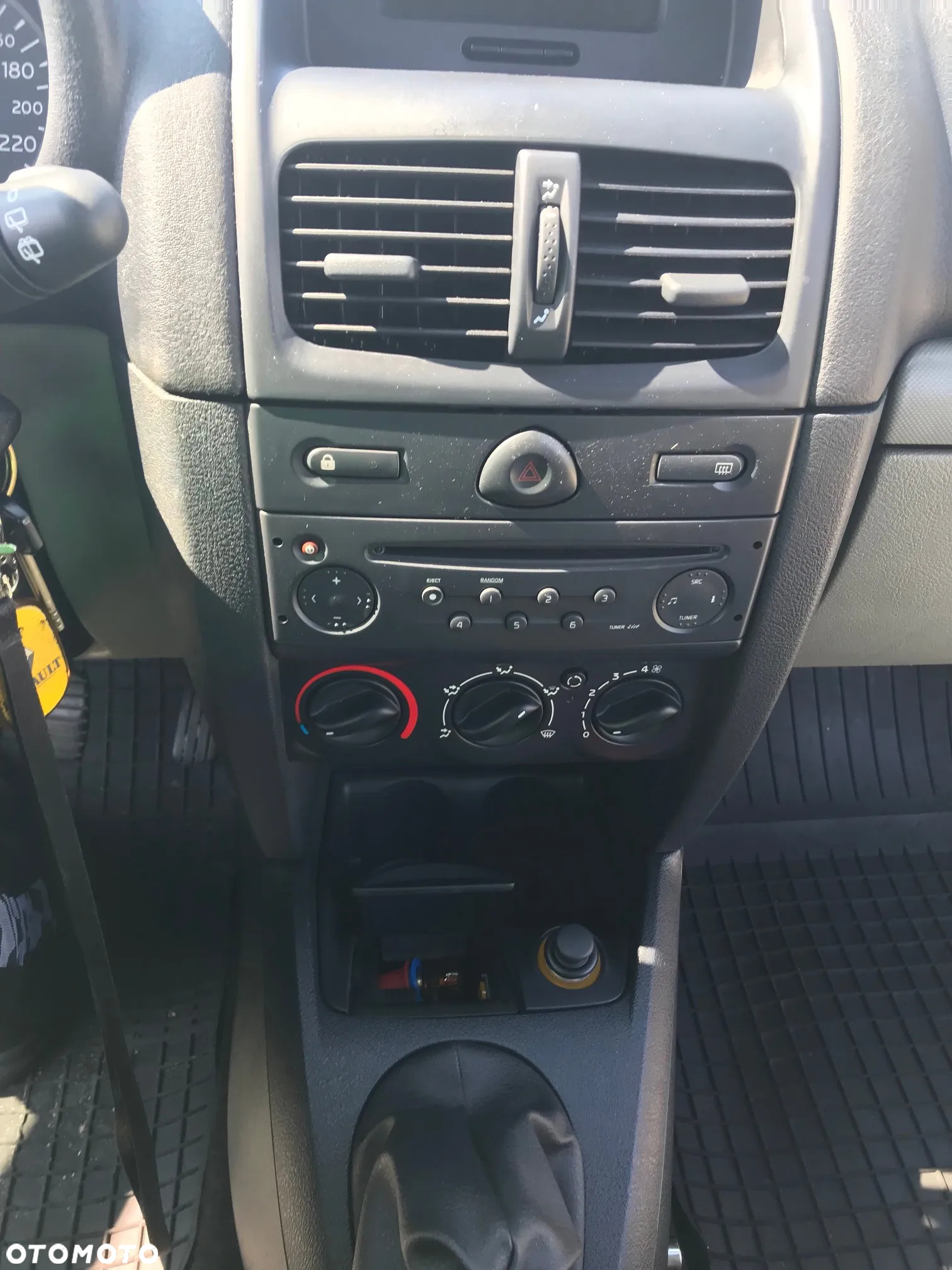Renault Clio 1.2 16V Expression - 15
