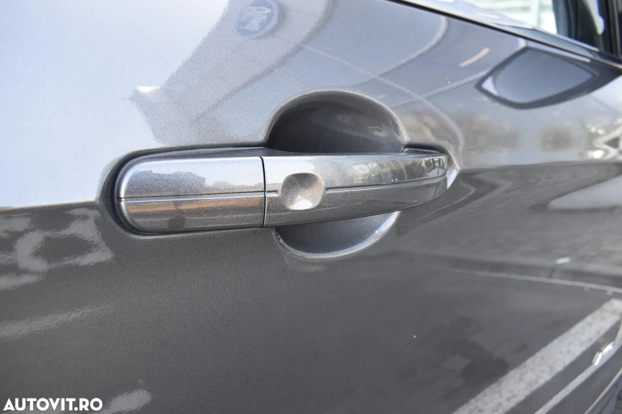 Ford Kuga 2.0 TDCi 4WD Powershift Titanium - 38