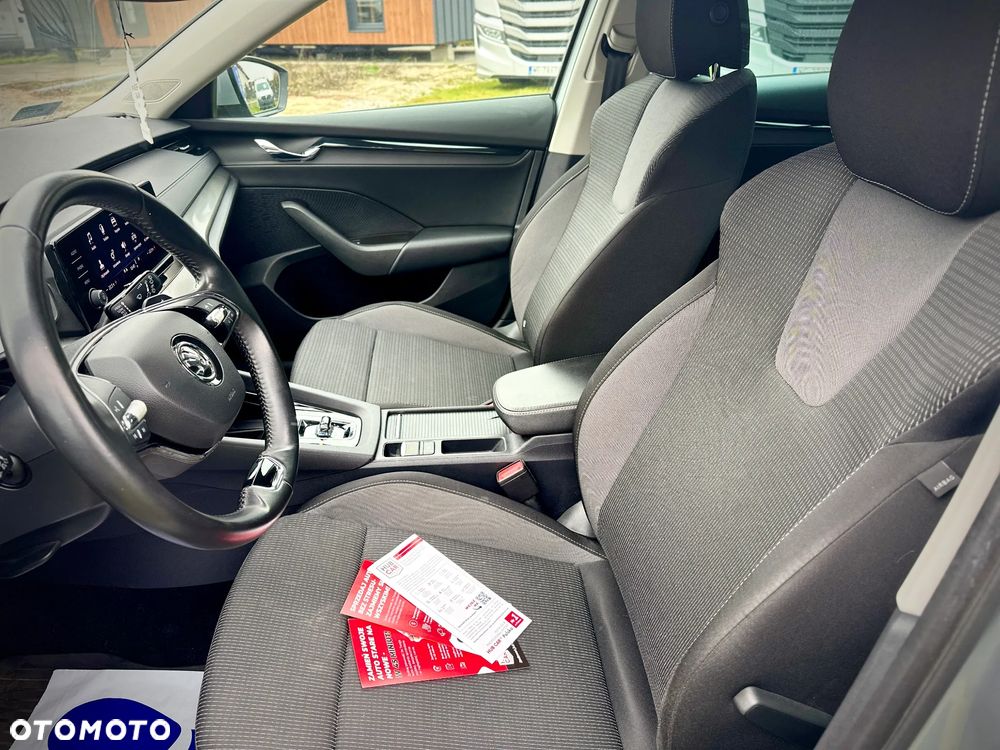 Skoda Octavia 2.0 TDI Ambition DSG - 27