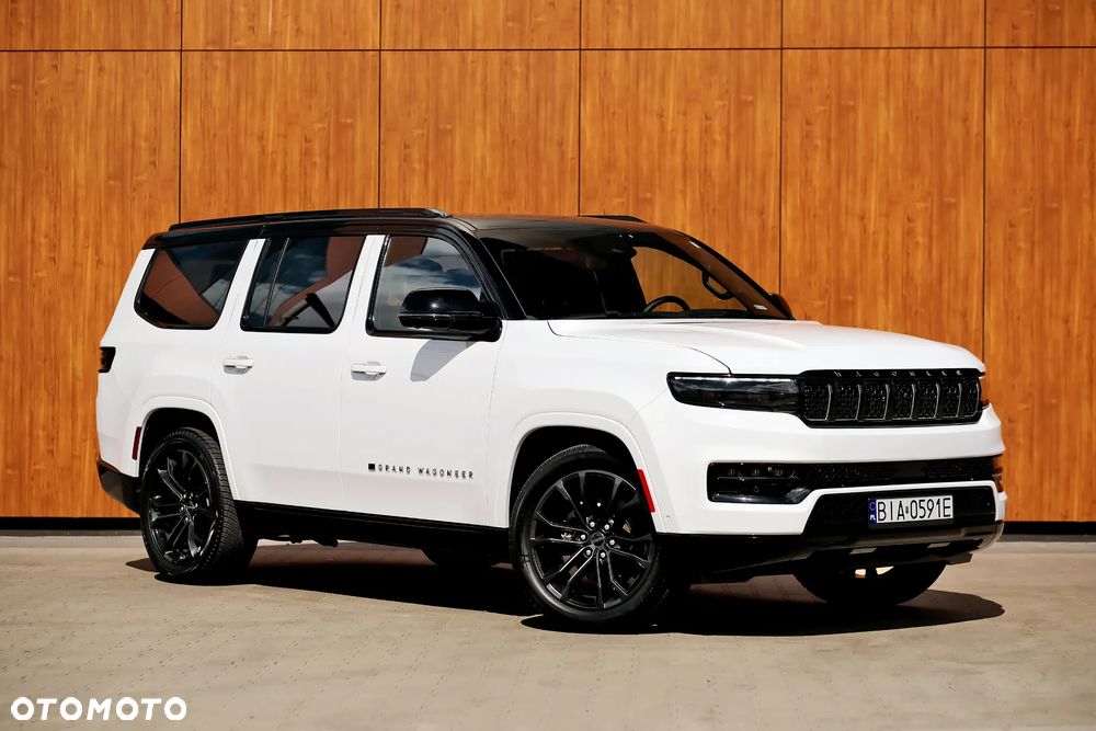 Jeep Grand Wagoneer - 1