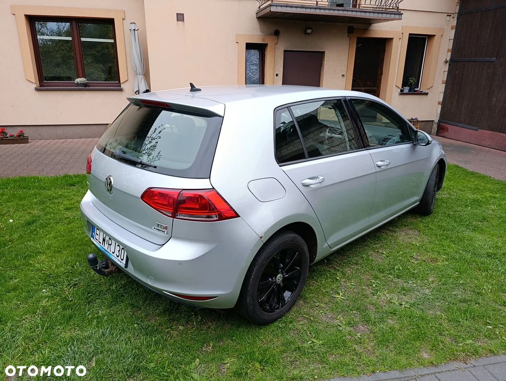 Volkswagen Golf 1.6 TDI BlueMotion Technology DSG Comfortline - 4