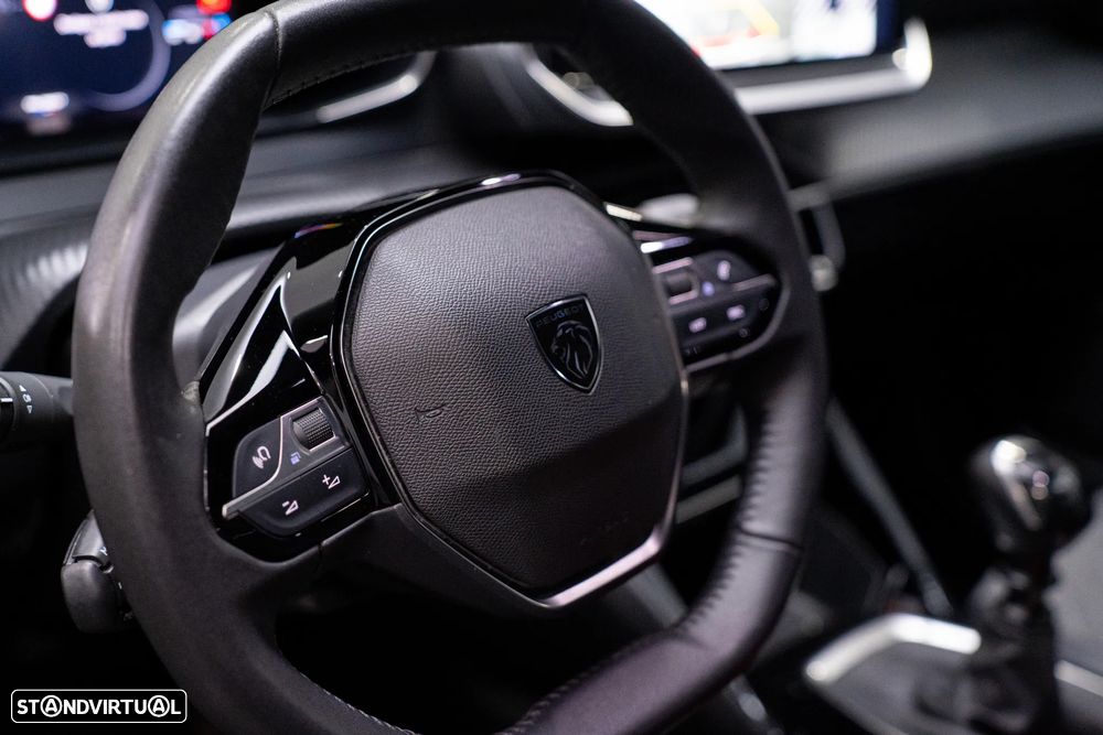Peugeot 2008 PureTech 100 Allure - 13