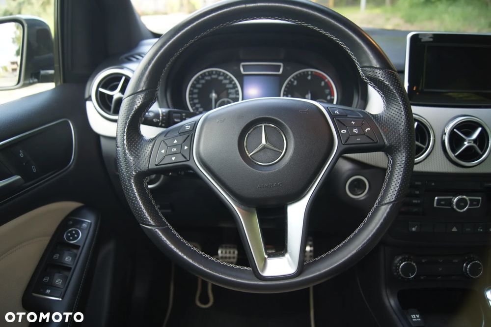 Mercedes-Benz Klasa B 180 CDI (BlueEFFICIENCY) - 14