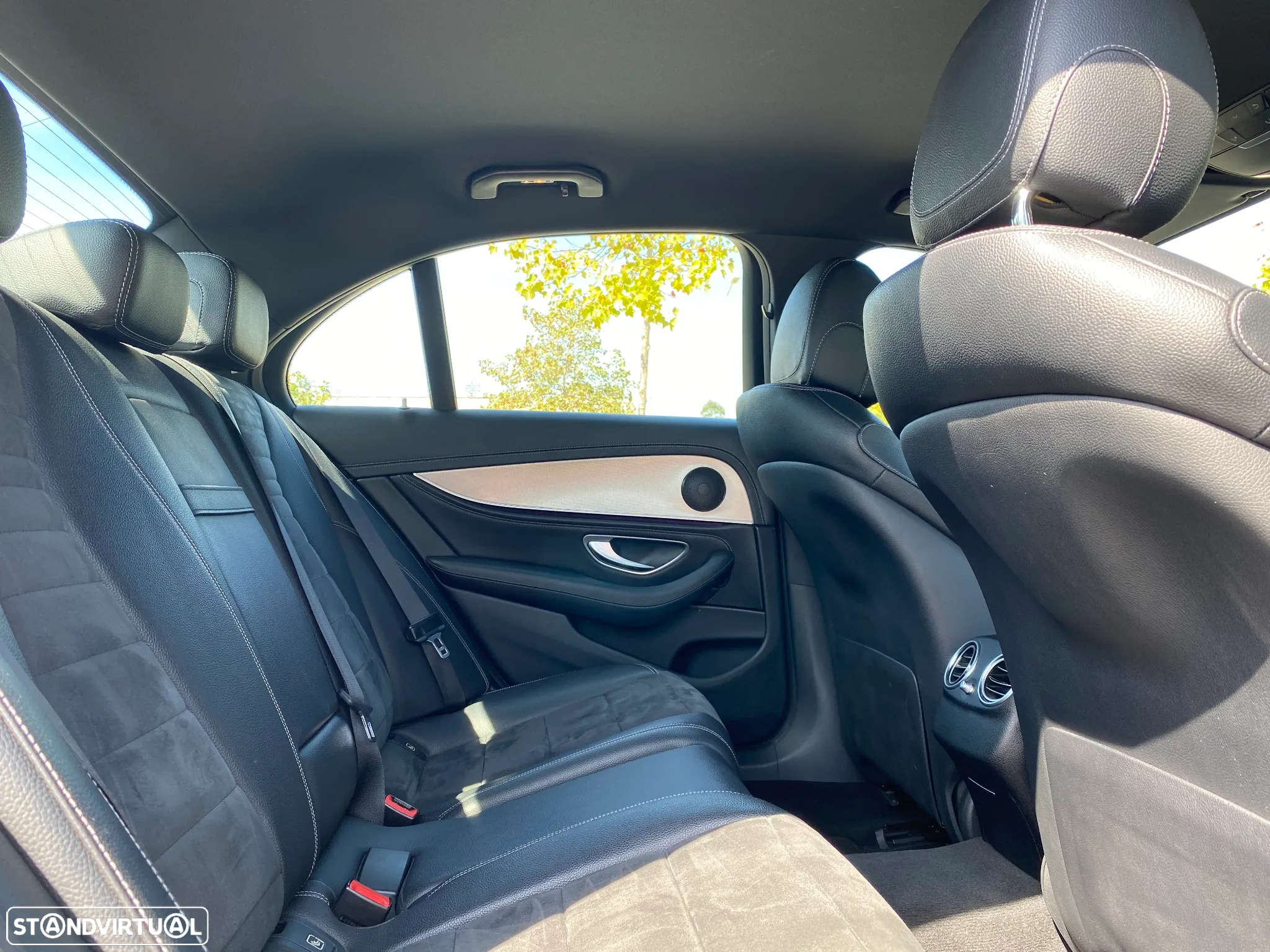 Mercedes-Benz E 220 d AMG Line - 21