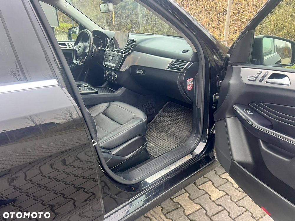 Mercedes-Benz GLE 250 d 4-Matic - 28