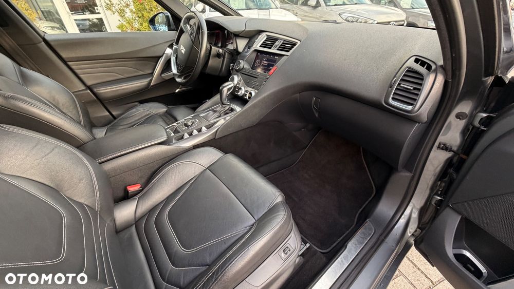 Citroën DS5 HDi 165 SportChic - 10