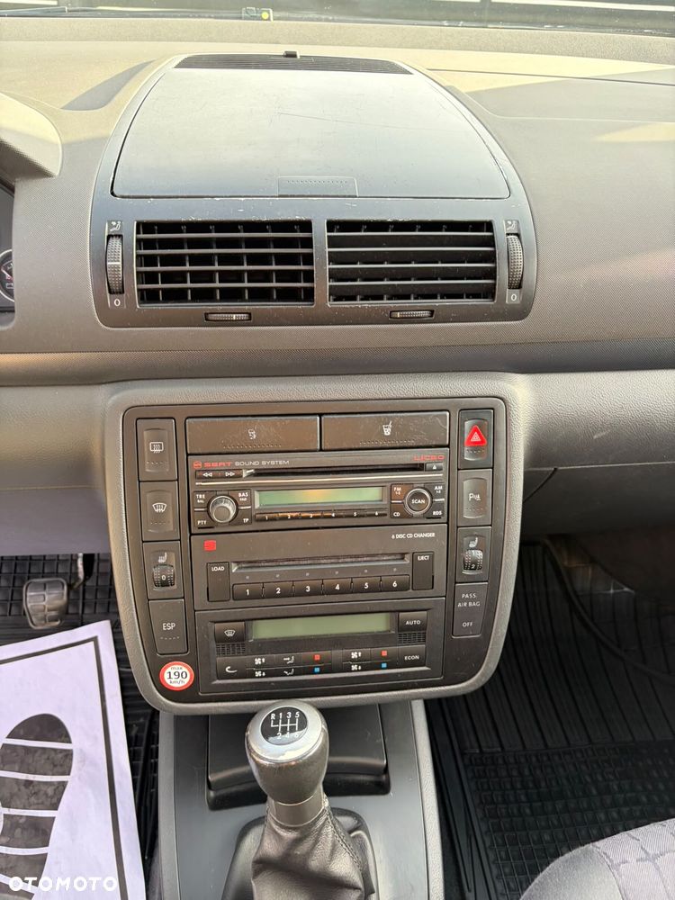 Seat Alhambra 1.8 20V Turbo Sport - 21